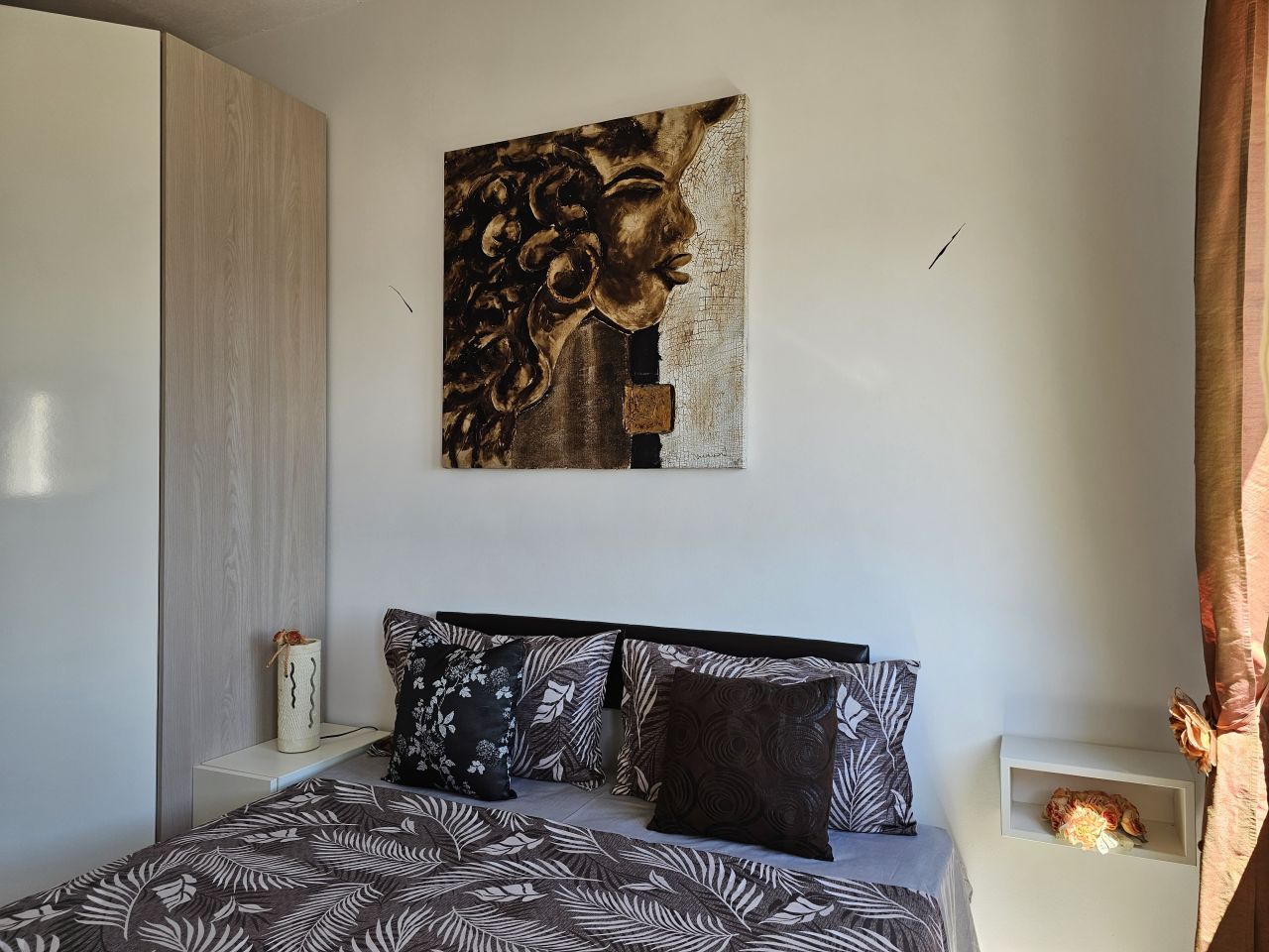 Apartments in Saranda for Sale. 