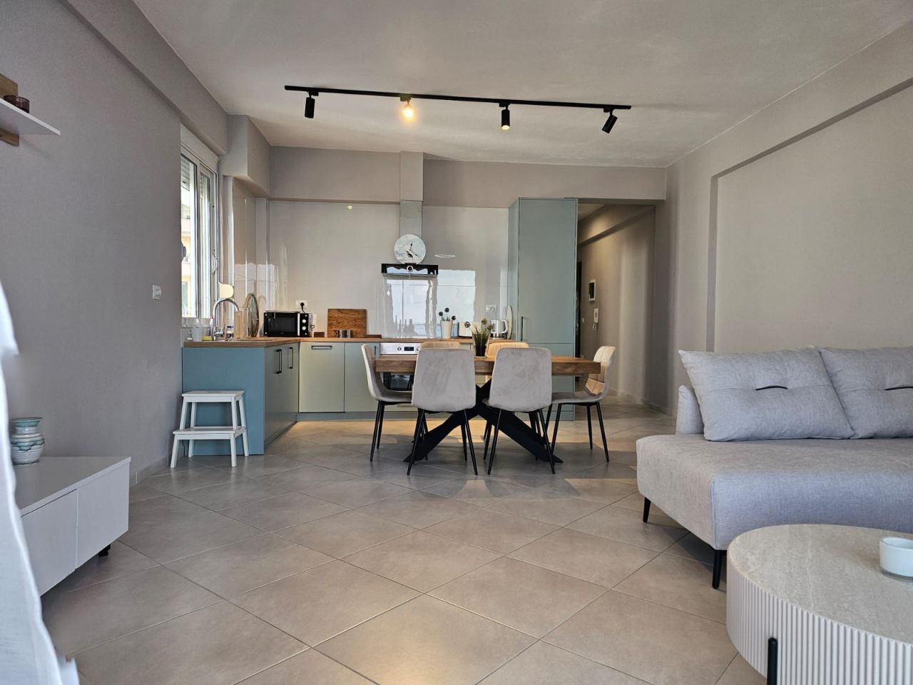 4 Apartment For Sale In Sarande, Street Gjergj Araniti