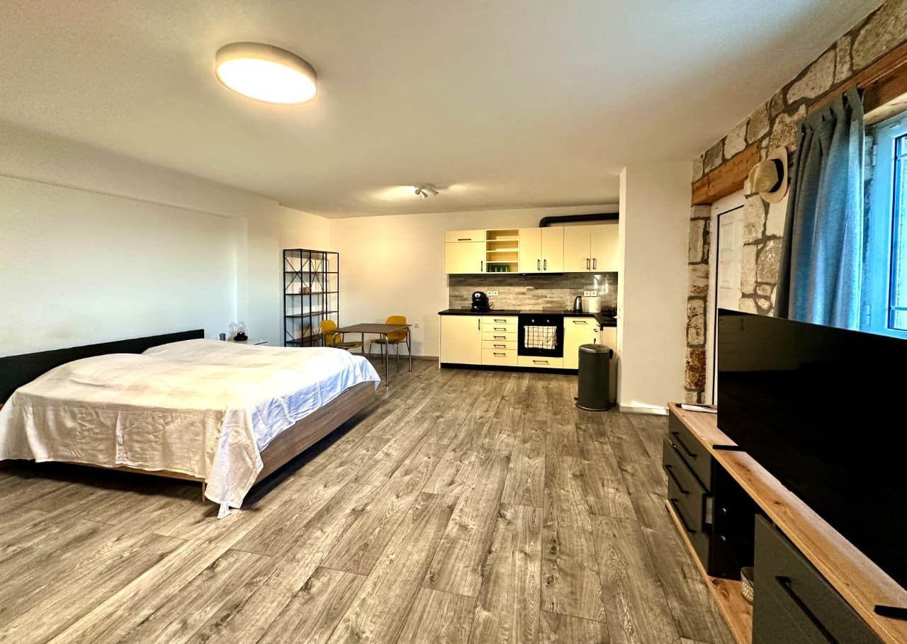 4 Villa For Sale In Saranda, Street Çelo Picari