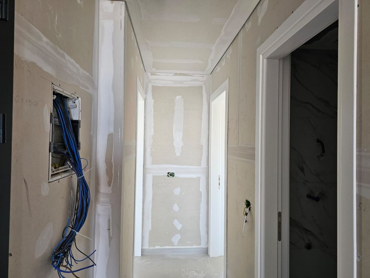 Apartment Close To Beach For Sale