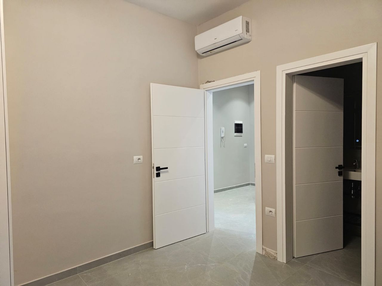 First Line Apartment For Sale In Saranda