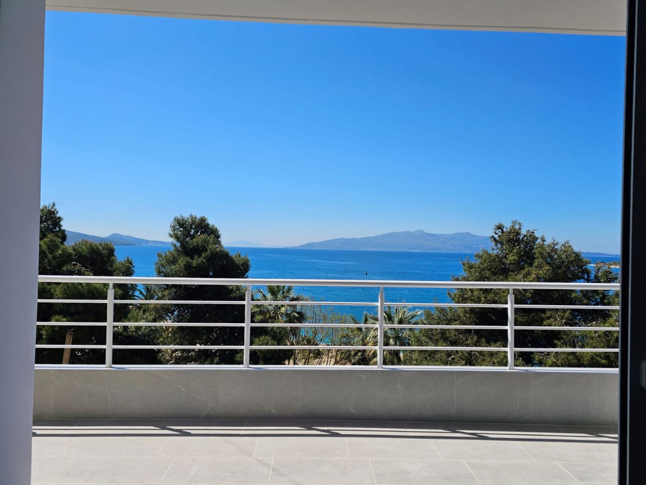 First Line Apartment For Sale In Saranda