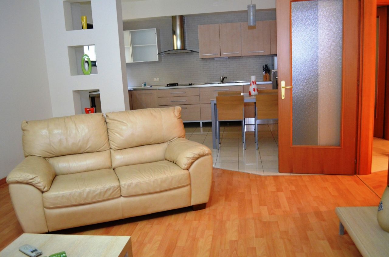 Rental apartment in Albania capital, Tirana. It is located near Elbasani Street, and it is in very good conditions. 