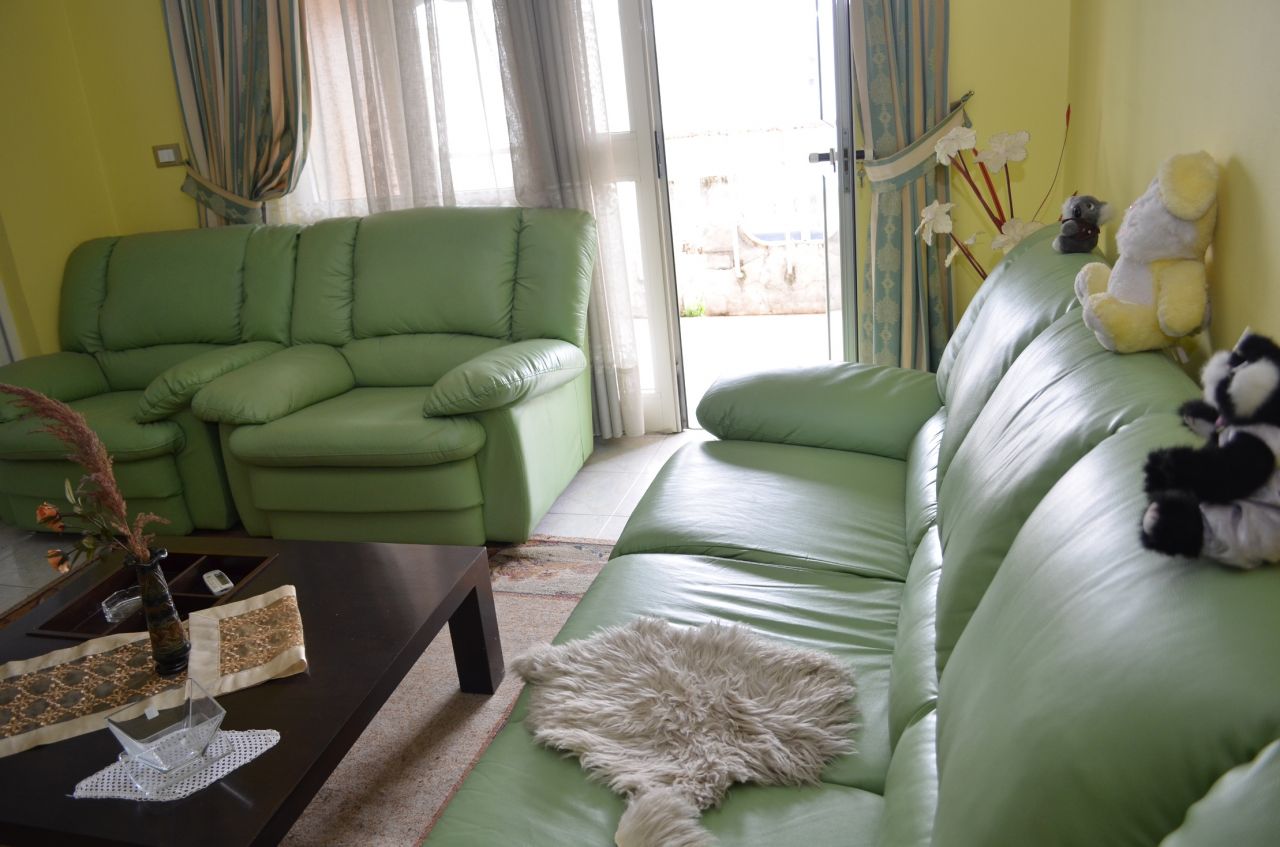  Appartamento in affitto a Tirana arredato al centro della città.