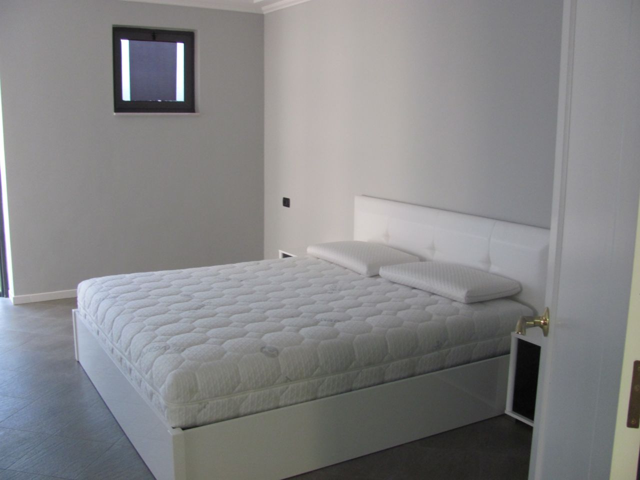 3 bedrooms apartment in Tirana