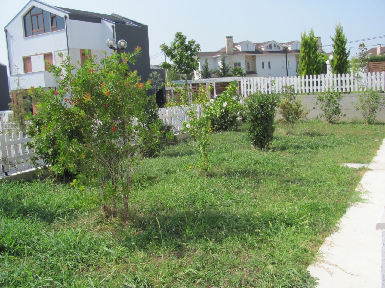 property for rent in tirana, the construction is brand new and the place very peaceful