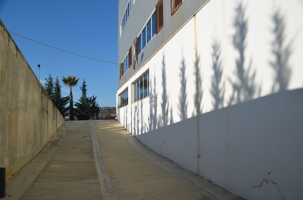 Warehouse for rent in the highway Tirana-Durres 