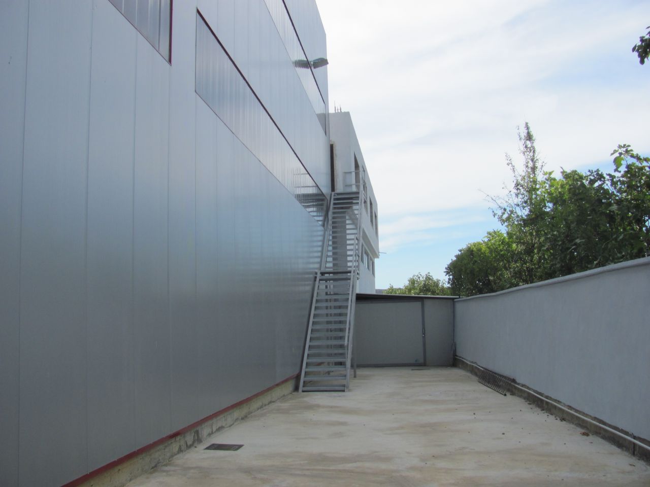 Warehouse for rent in Tirana