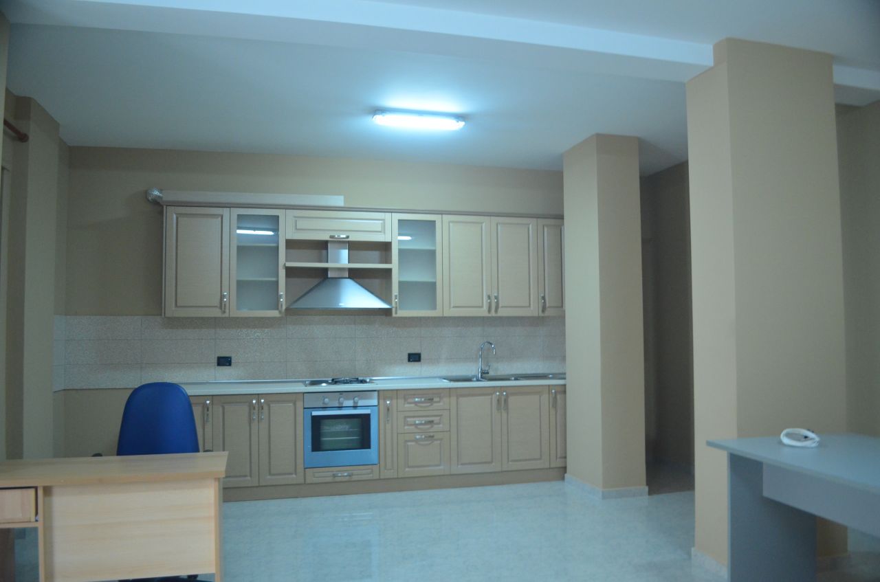 Apartment with 2 bedrooms for Rent in Tirana