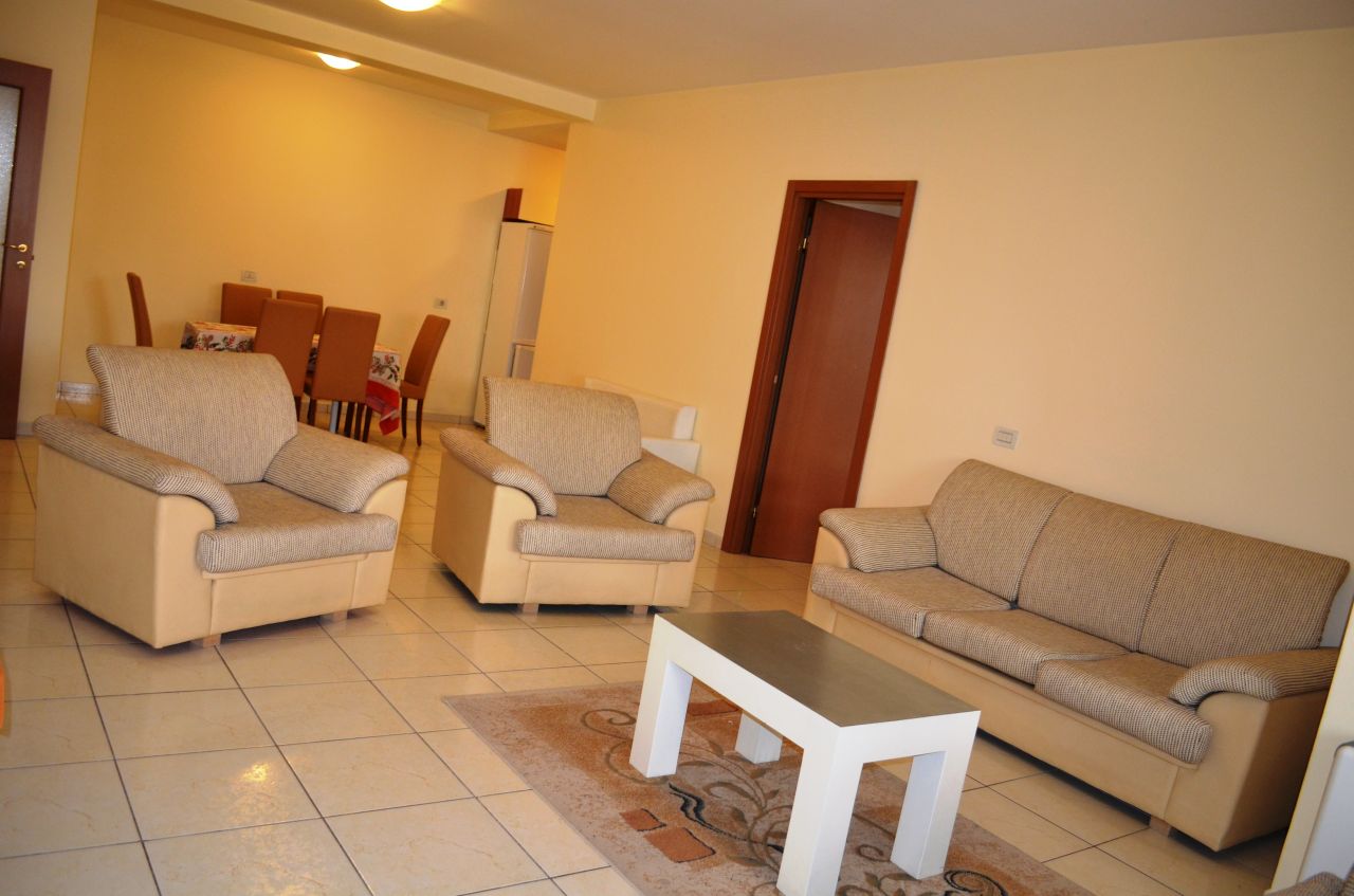 Big apartment for rent in the Blloku Area 