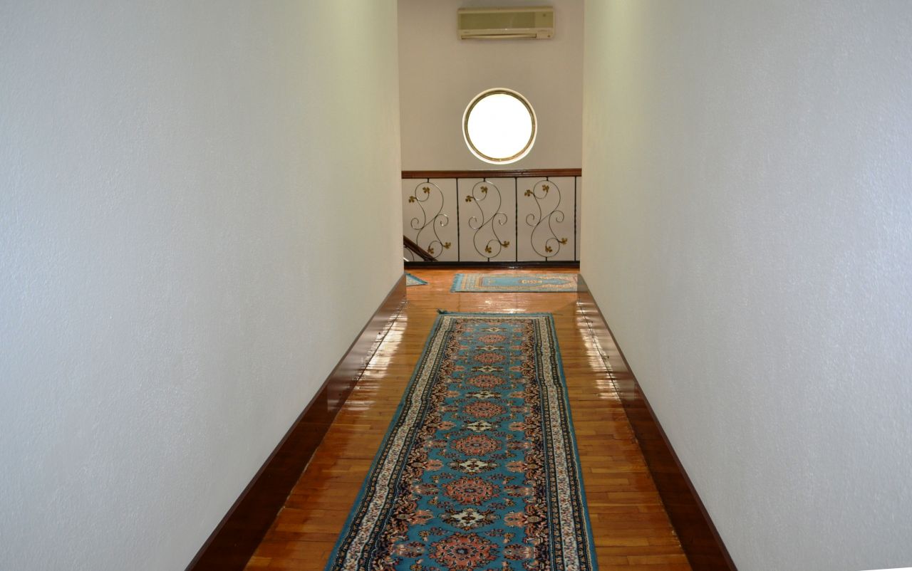 Apartment for rent in Tirana, near the Elbasan Street and the Faculty of Economics. 