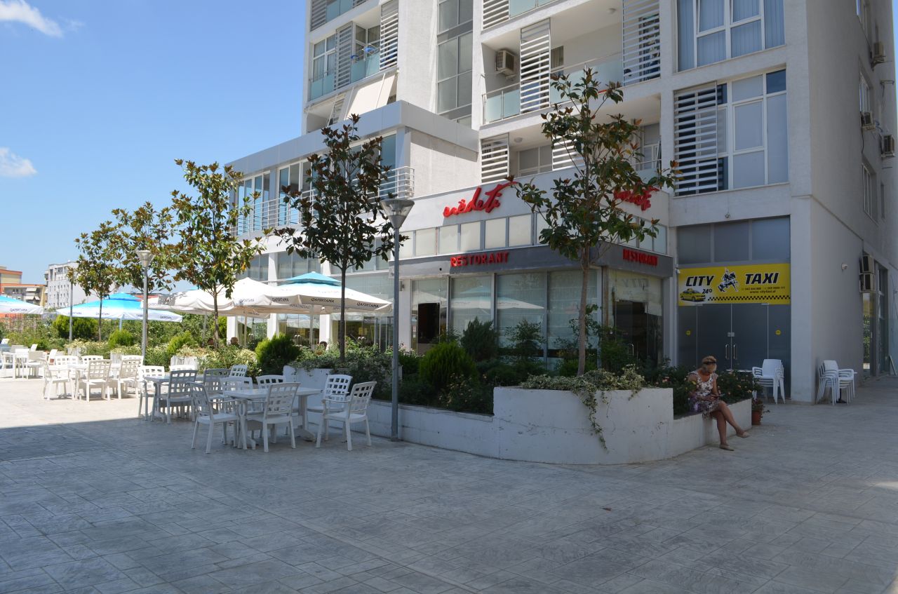 Албания Property Group предлагает предлагает этот офис в аренду, расположенный в Тиране.