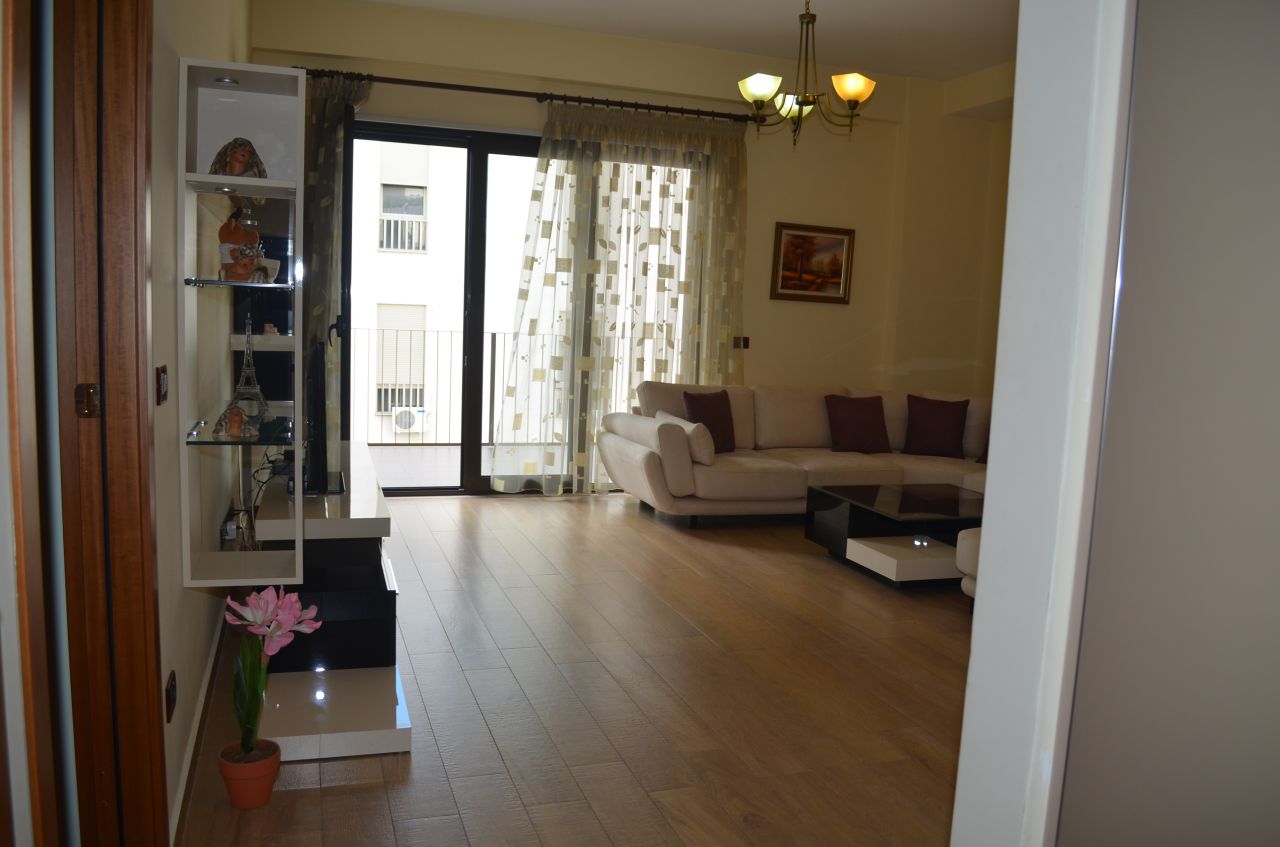 Apartament i kendshem me qera ne Tirane 