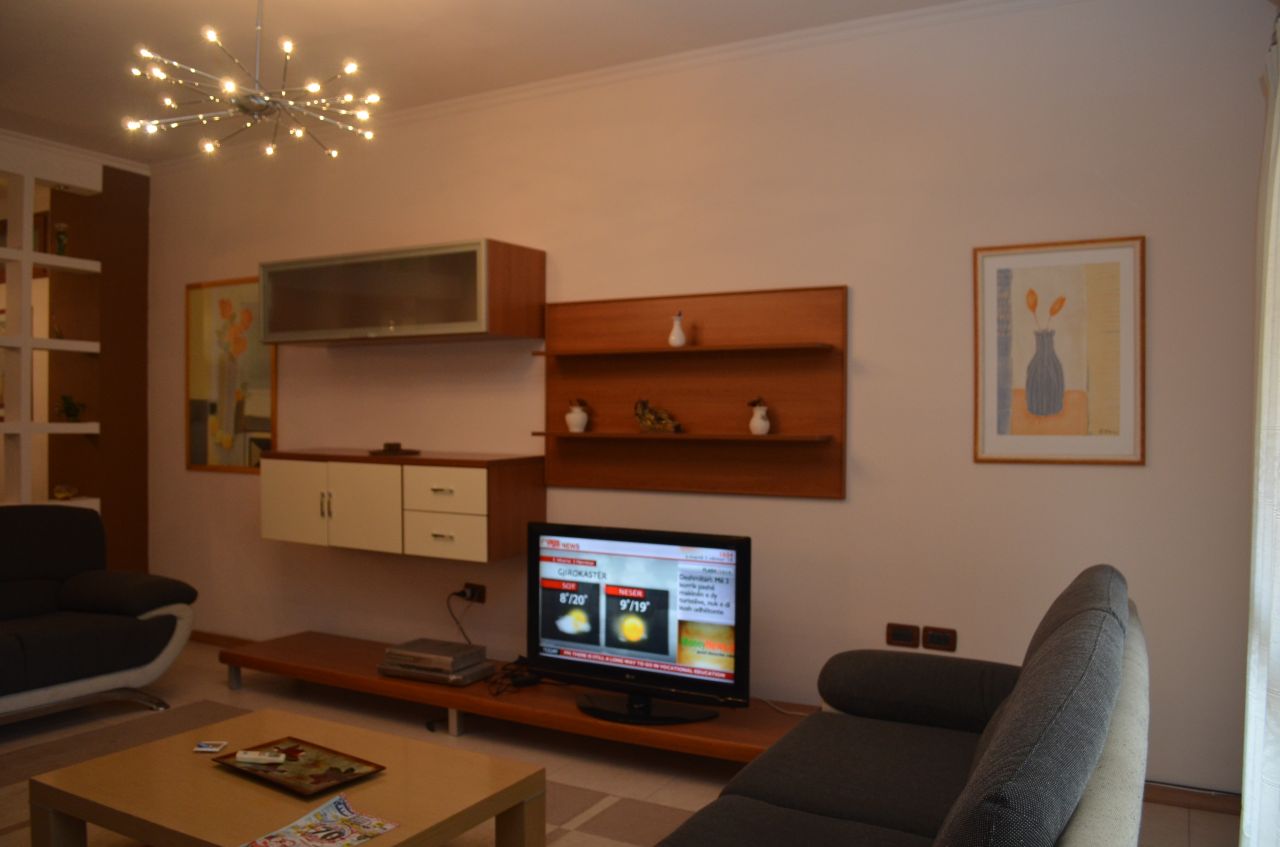 Apartament me Qera  afer Ambasades Italiane, ne Tirane 