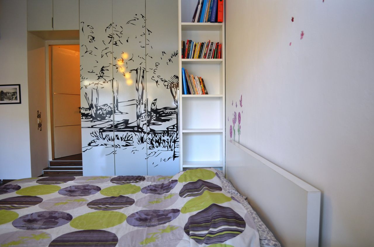 Appartamento in affitto a Tirana ben arredato due camere da letto. Molto ben arredate 2+1