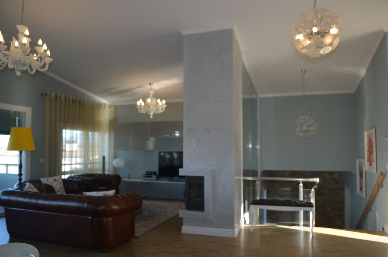 Villa in affitto a Tirana in un residence molto meraviglioso e molto ben arredate. Posto molto bello per vivere.