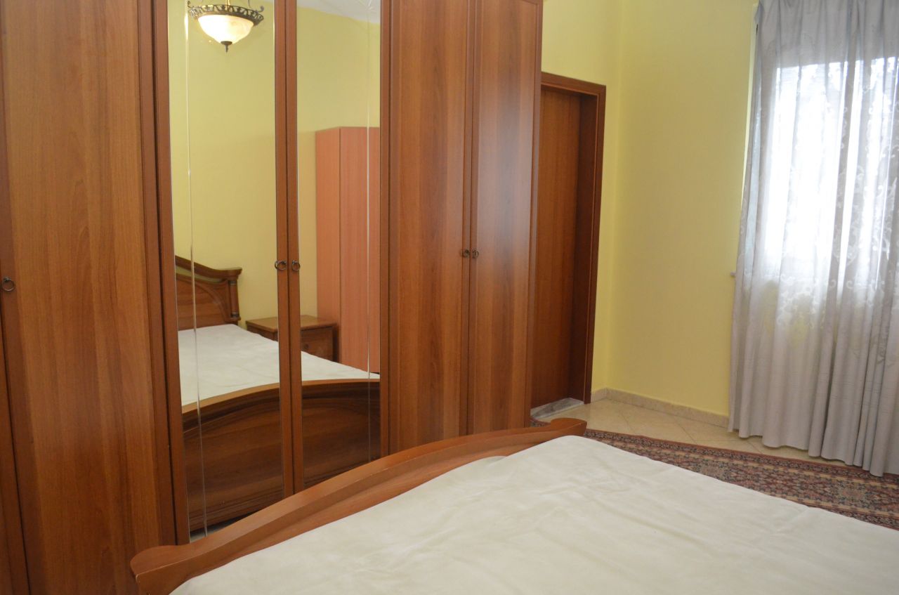 Apartament komod me dy dhoma gjumi me Qera ne Tirane