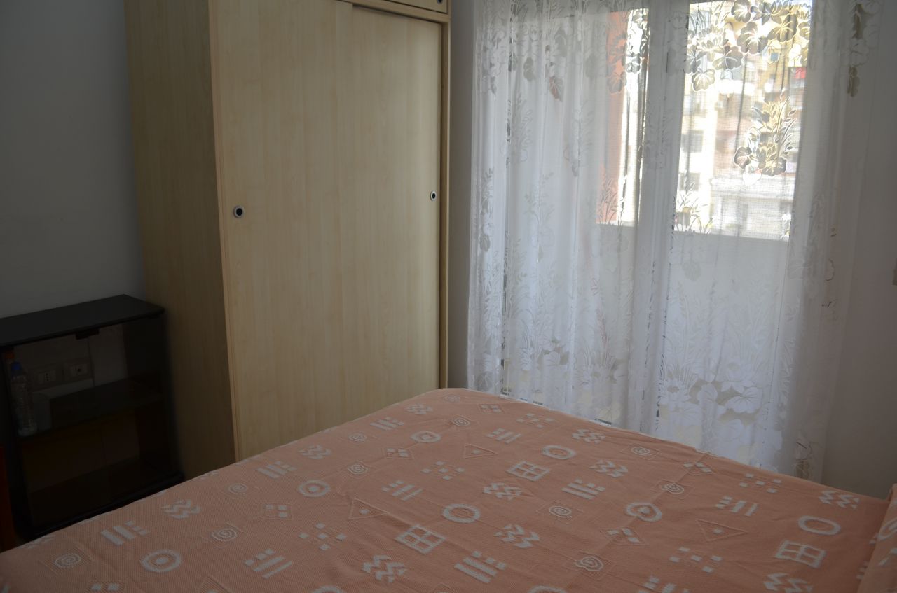 Appartamento in affitto a Tirana con una camera da letto e completamente arredato