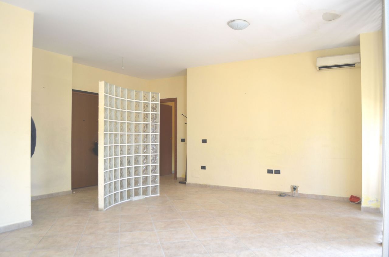 Office space in Tirana for rent. Office for Rent next to Skanderbeg square.