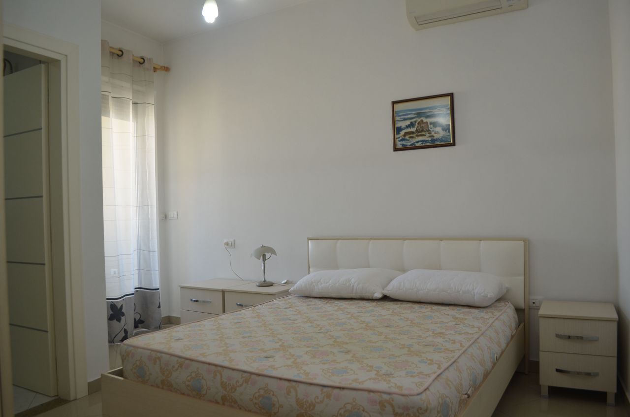 Apartament me dy dhoma gjumi me qera ne Tirane, vetem 5 min larg qendres se Tiranes.