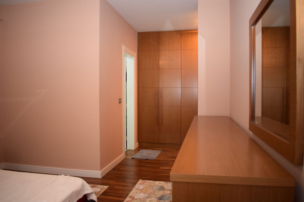 Three bedrooms apartment in Tirana for rent Nobis residence