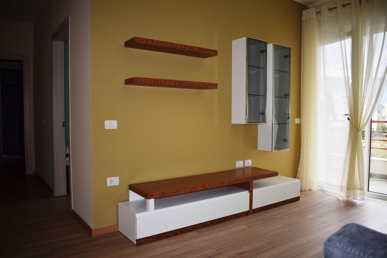 Appartamento completamente arredato con mobili moderni e nuovi in affitto sul Lago Secco, a Tirana