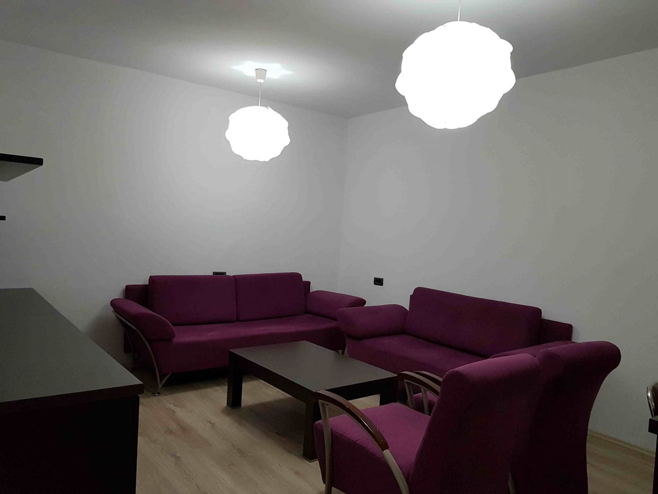 Appartamento con una camera da letto in affitto a Tirana 