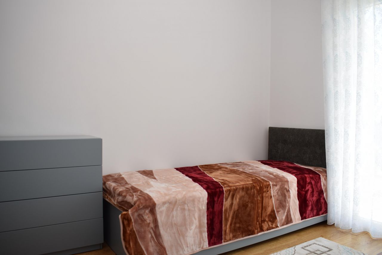 Apartament i Ri me Qera ne Tirane me dy dhoma gjumi dhe dy tualete