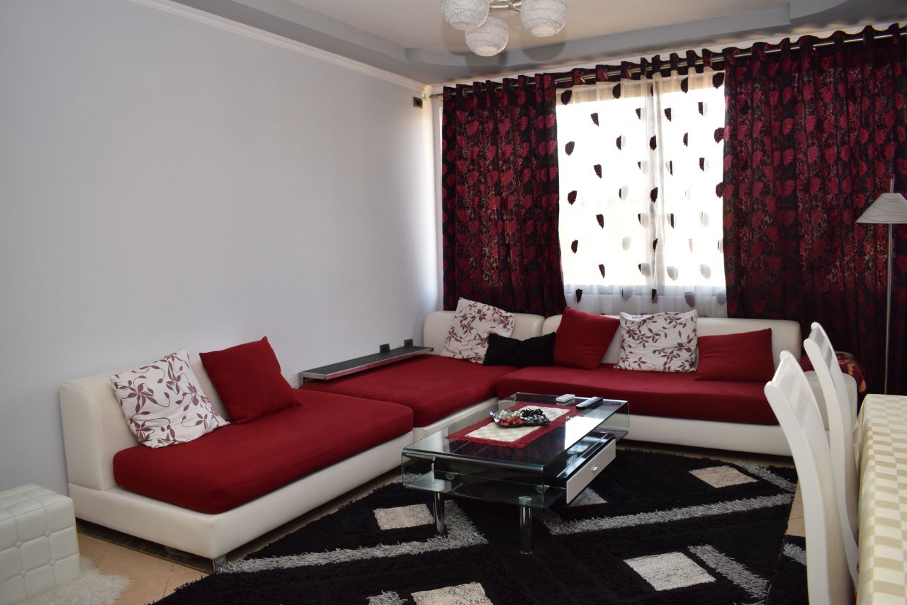 Appartamento in Affitto a Tirana City Center