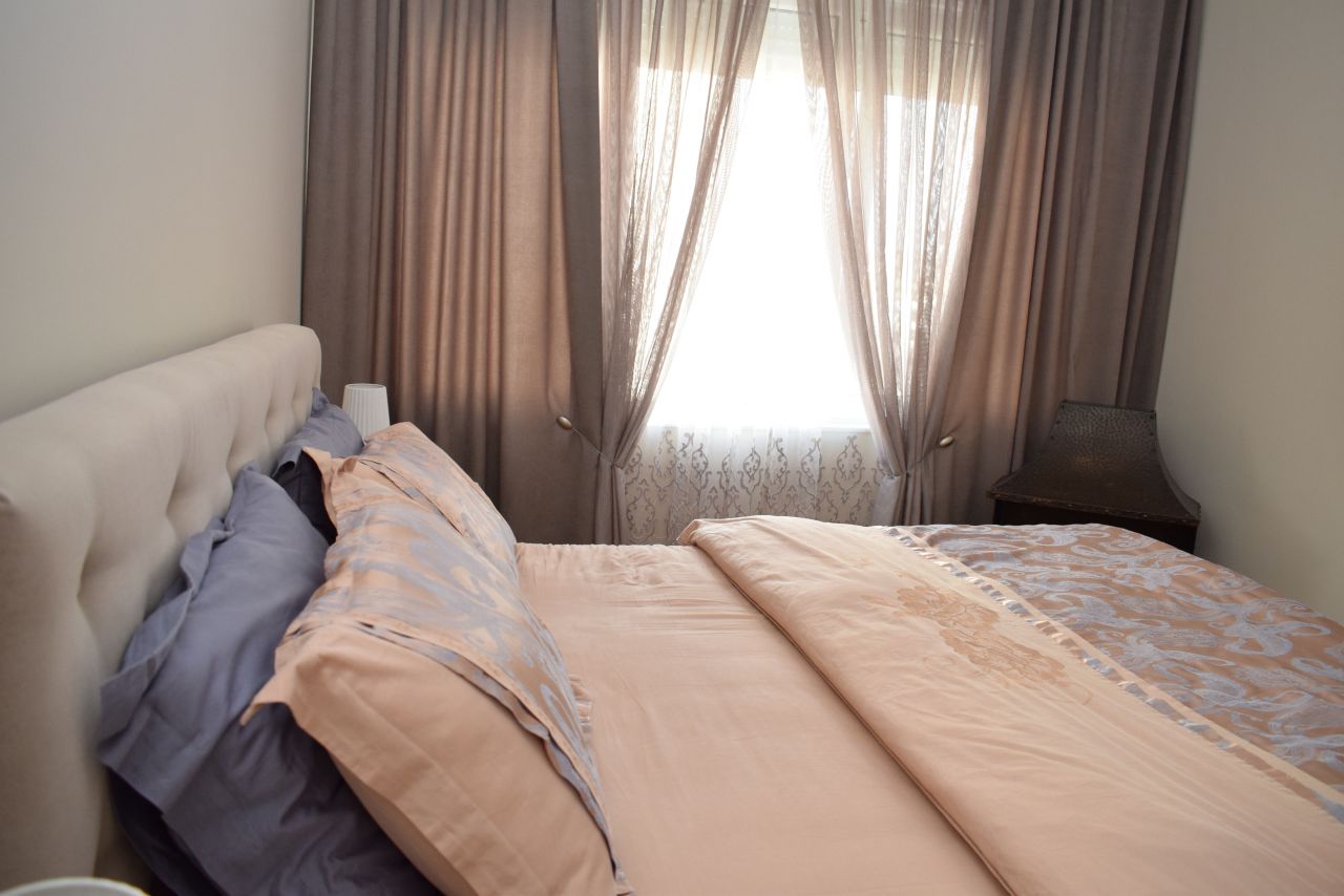 Leilighet med 2 soverom i Tirana til leie, i et inngjerdet boligområde