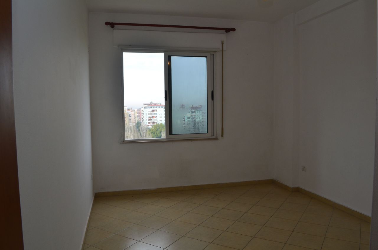 Két hálószobás apartman eladó Tiranában, Botanikus Kert