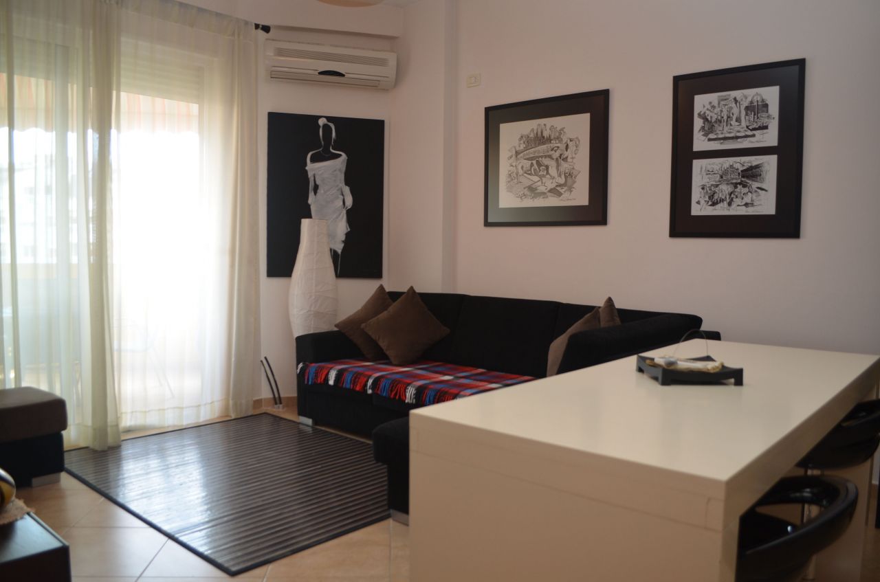 Komplett bútorzattal Tiranában apartman eladó