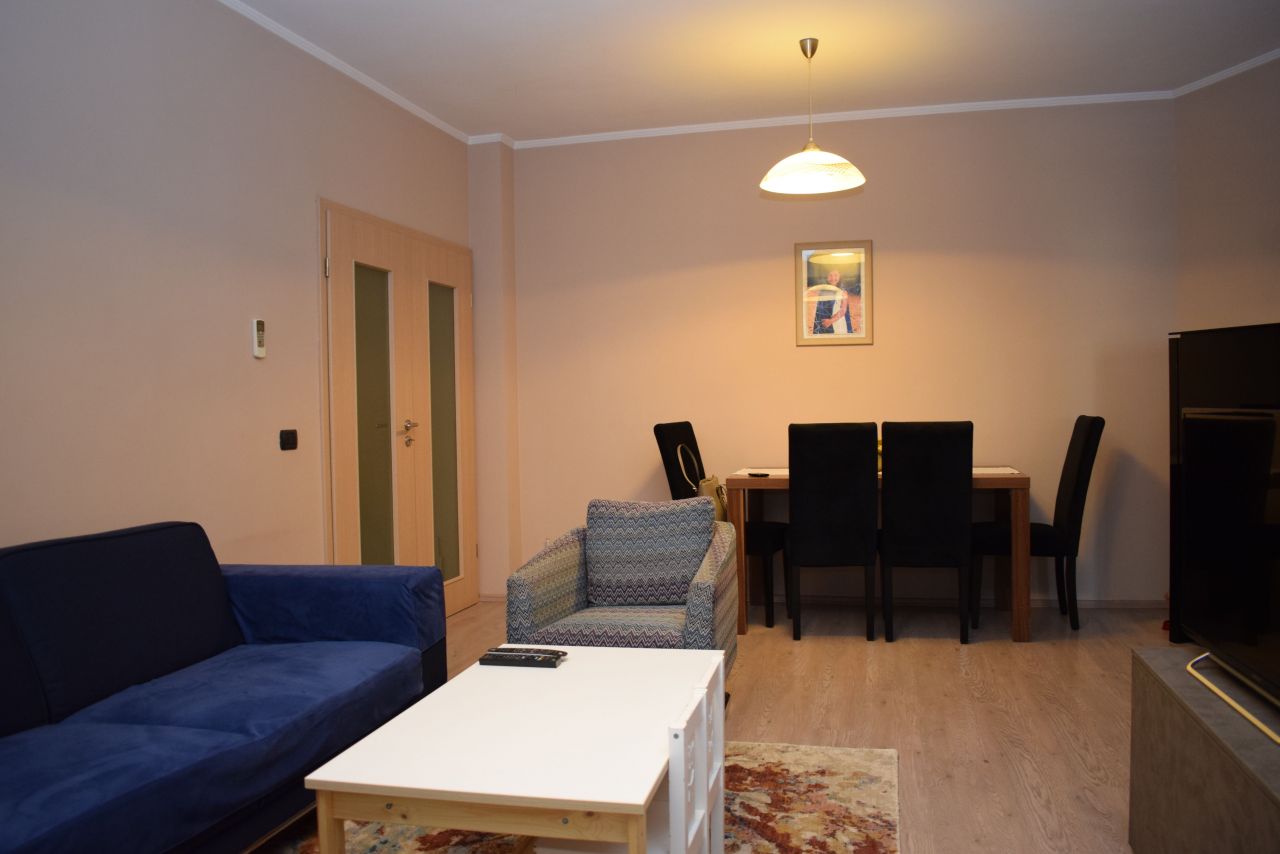 Appartamento bilocale in vendita a Tirana, vicino all'area di Blloku