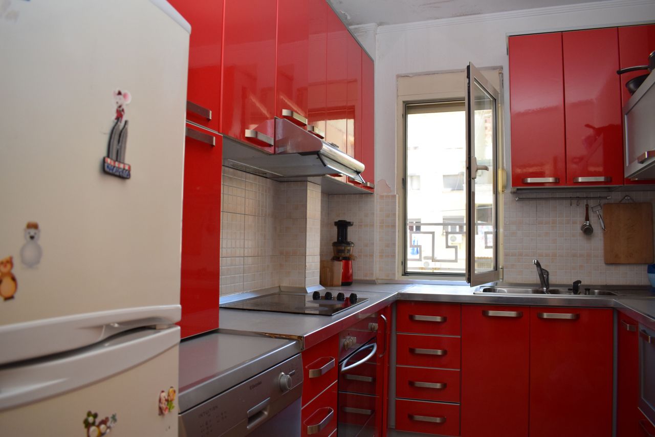 Appartamento bilocale in vendita a Tirana, vicino all'area di Blloku