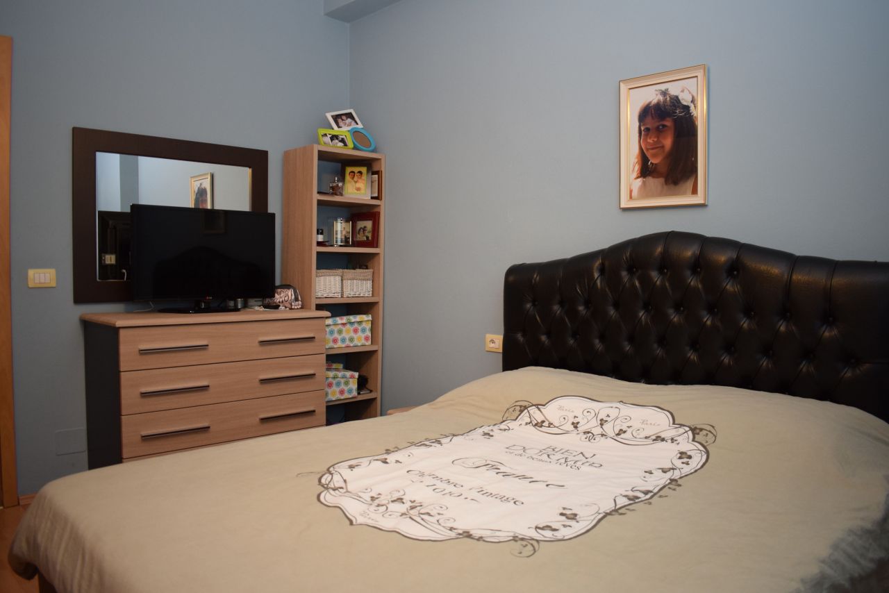 Apartament me dy dhoma gjumi, per Shitje ne Tirane, prane liqenit 