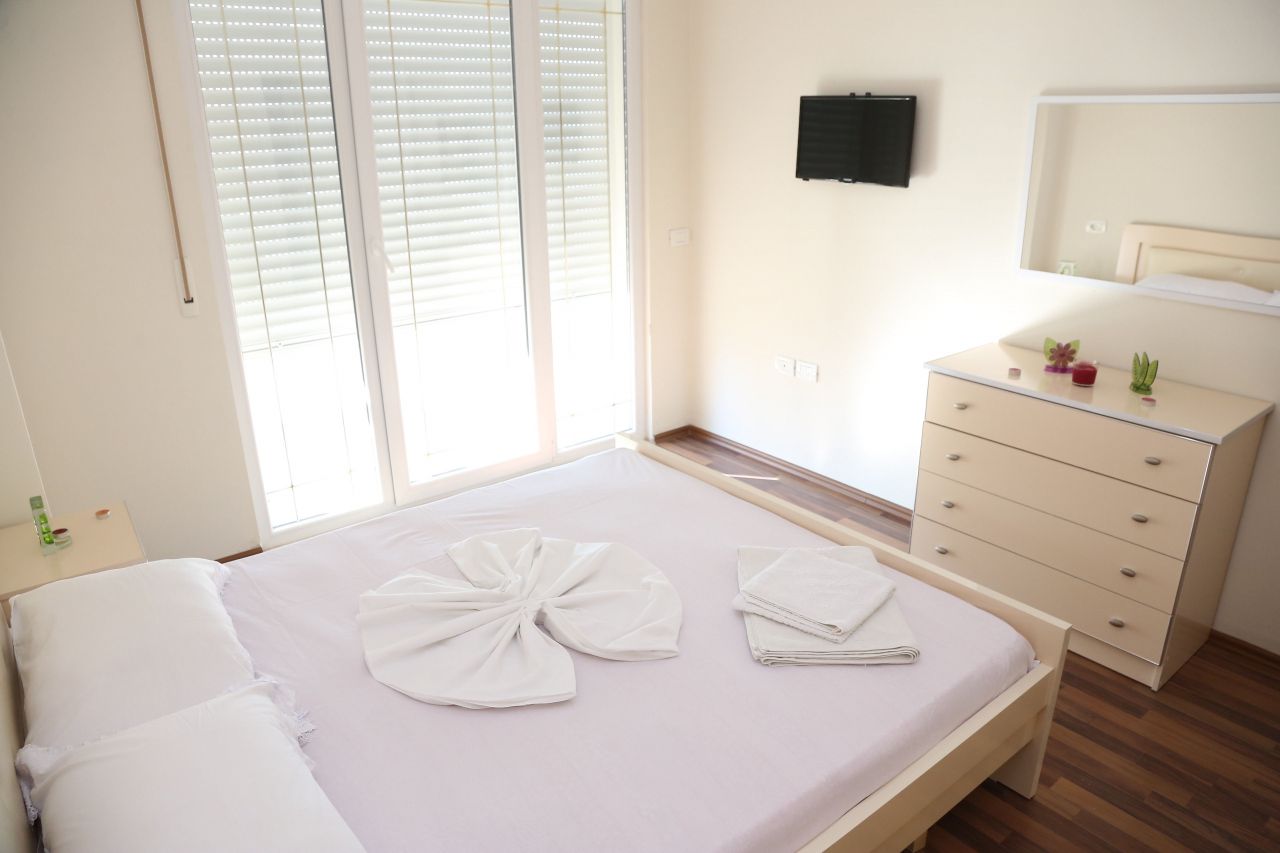 Rent Albania Holiday Apartment in Vlore