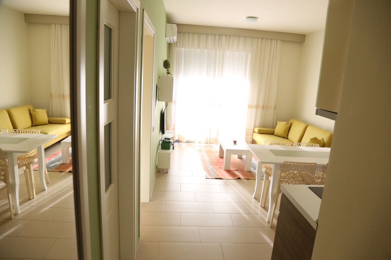 Appartamento Per Vacanze In Affitto A Valona Albania