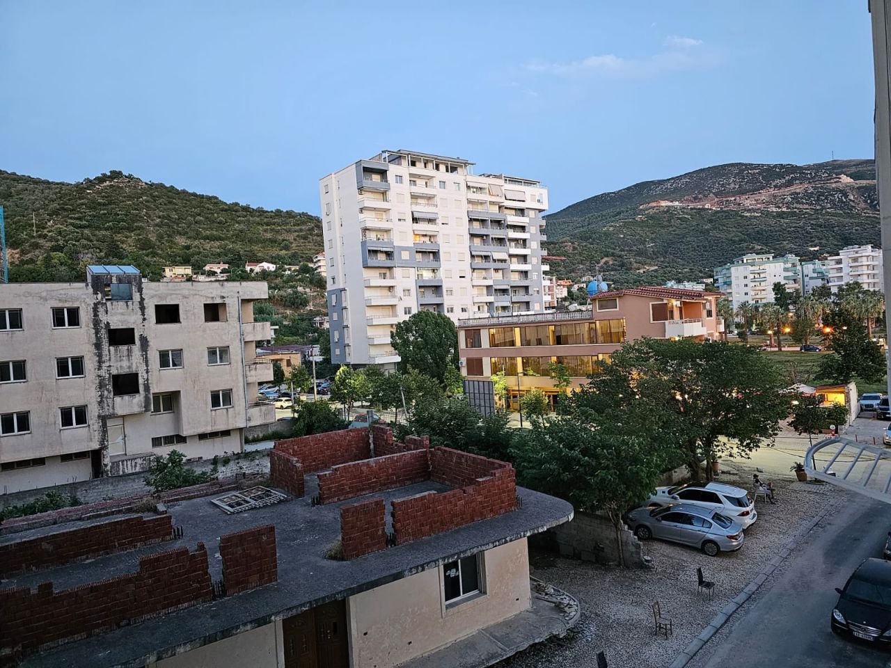 5 Rruga Murat Tërbaci, 9401