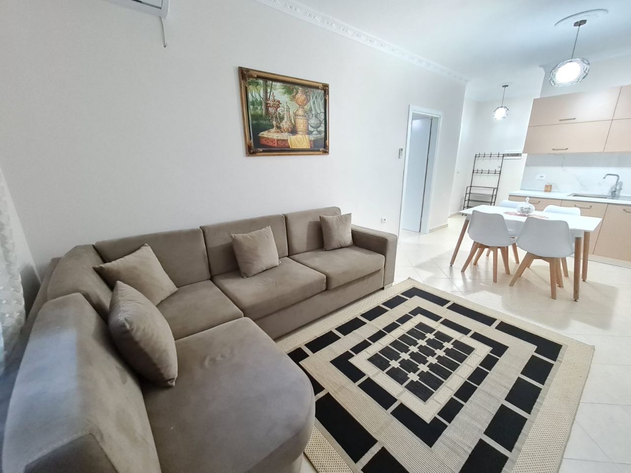 Holiday Apartment For Daily Rent In Lungomare Vlore