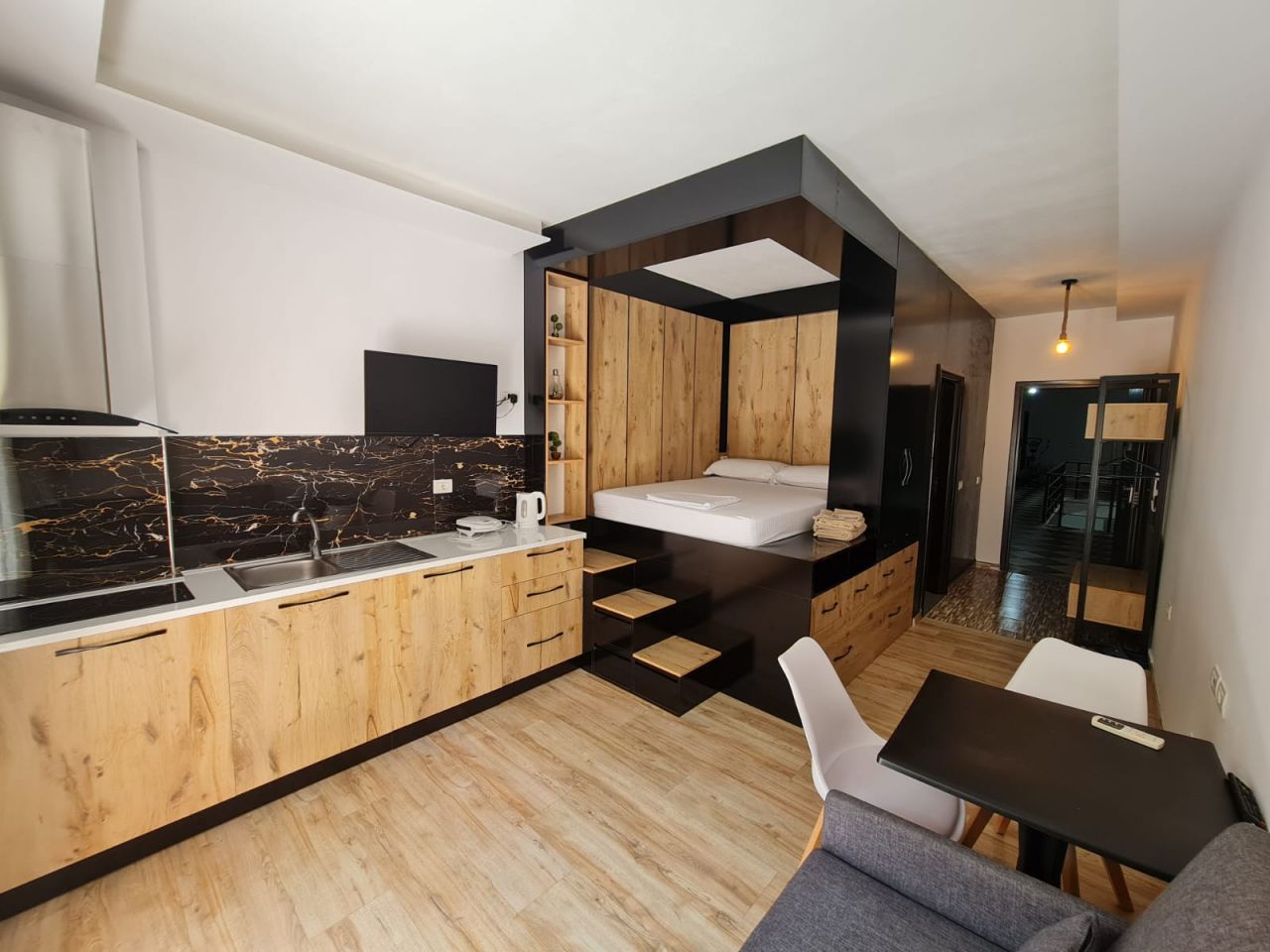 Квартира-студия для отдыха в аренду во Влёре