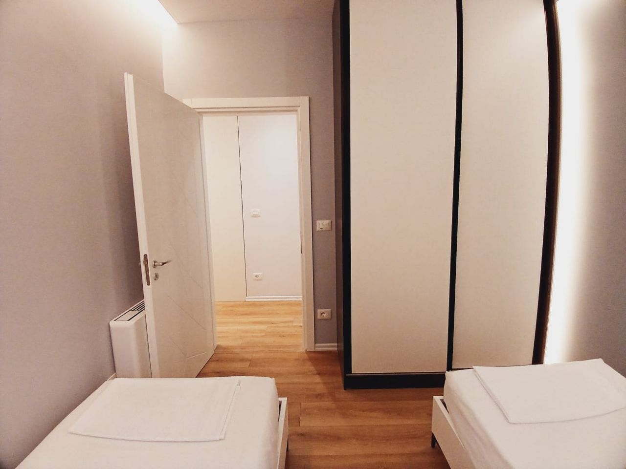 Apartament 2+1 Me Qera Ne Vlore