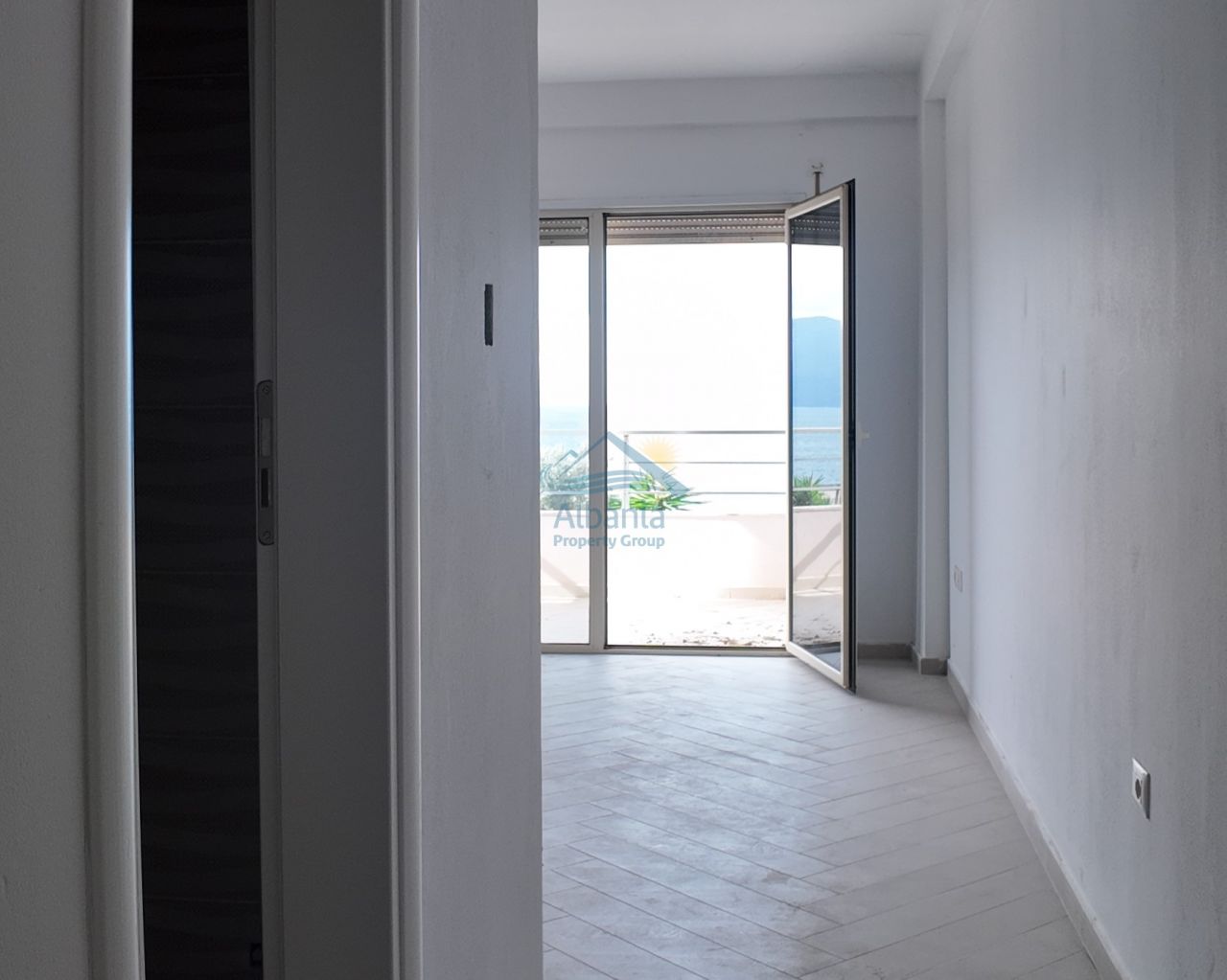 Apartment With Sea View For Sale In Vlora Albania, Located In A Good Area, Just A Few Steps Away From The Beach