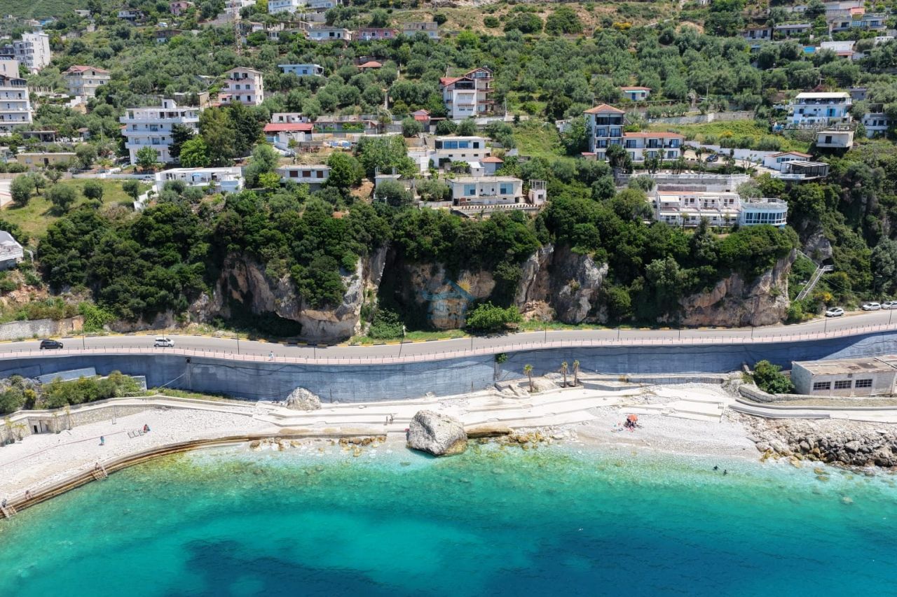 Hotel Moderno In Vendita A Valona, ​​Sulla Riviera Albanese. Offre Splendide Viste Sul Mare, Un Elevato Potenziale Di Ritorno Sull'Investimento E Una Forte Domanda Turistica