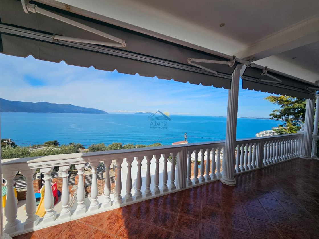 Villa Con Vista Mare E Piscina In Vendita A Valona Albania