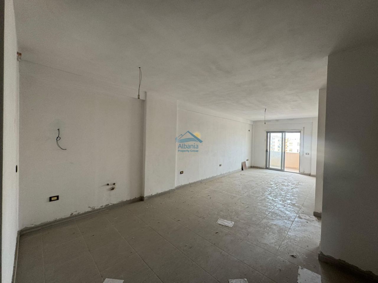 5 Sea View Apartment For Sale In Vlora Center, Rr.Ismail Qemali
