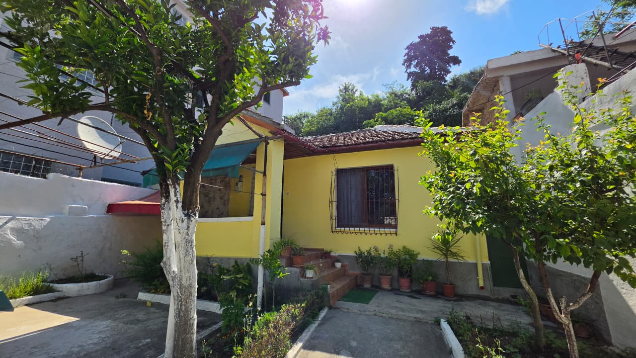 5  House For Sale In The Historic Center Vlore, Rr.Irfan Shehu