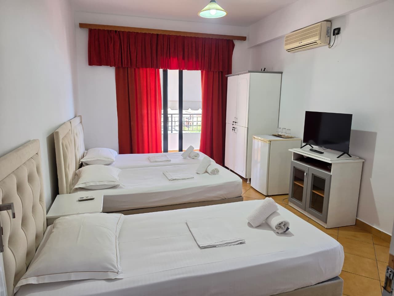4 Hotel For Sale In Saranda, Rr.Janaq Kumi