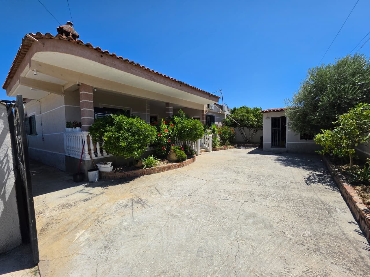 Vlora Real Estate For Sale In Albania, Bungalow House With Garden, 2 Bedrooms And Close To The Beach For Sale In Vlore Albania