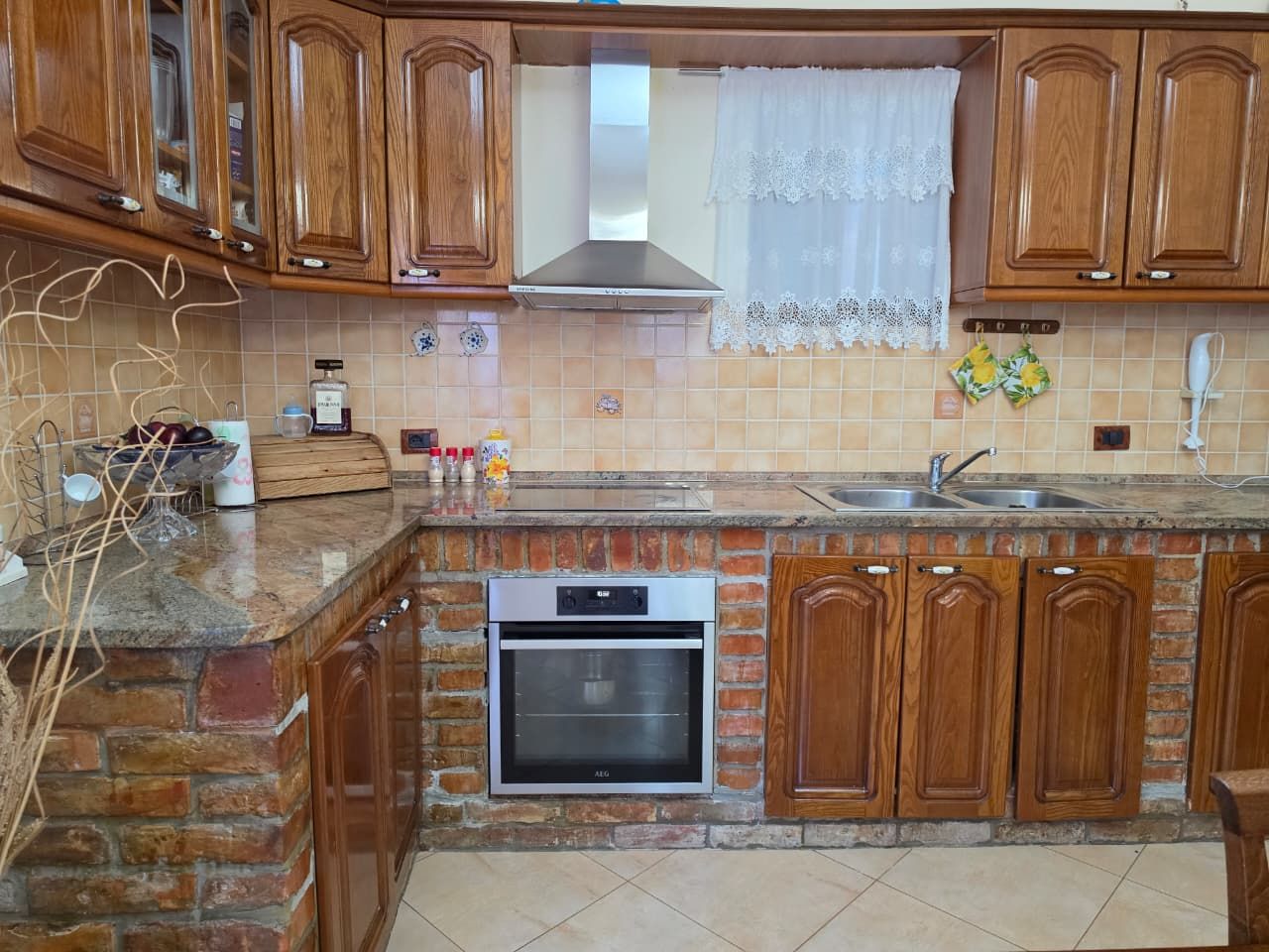 5 House For Sale In Vlore Albania, Rr.Andrea Varfi
