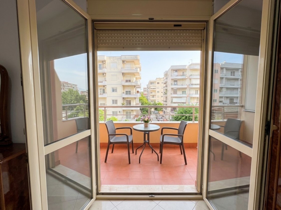 Két hálószobás apartman eladó a Lungomare Vlorë-ban, Albániában